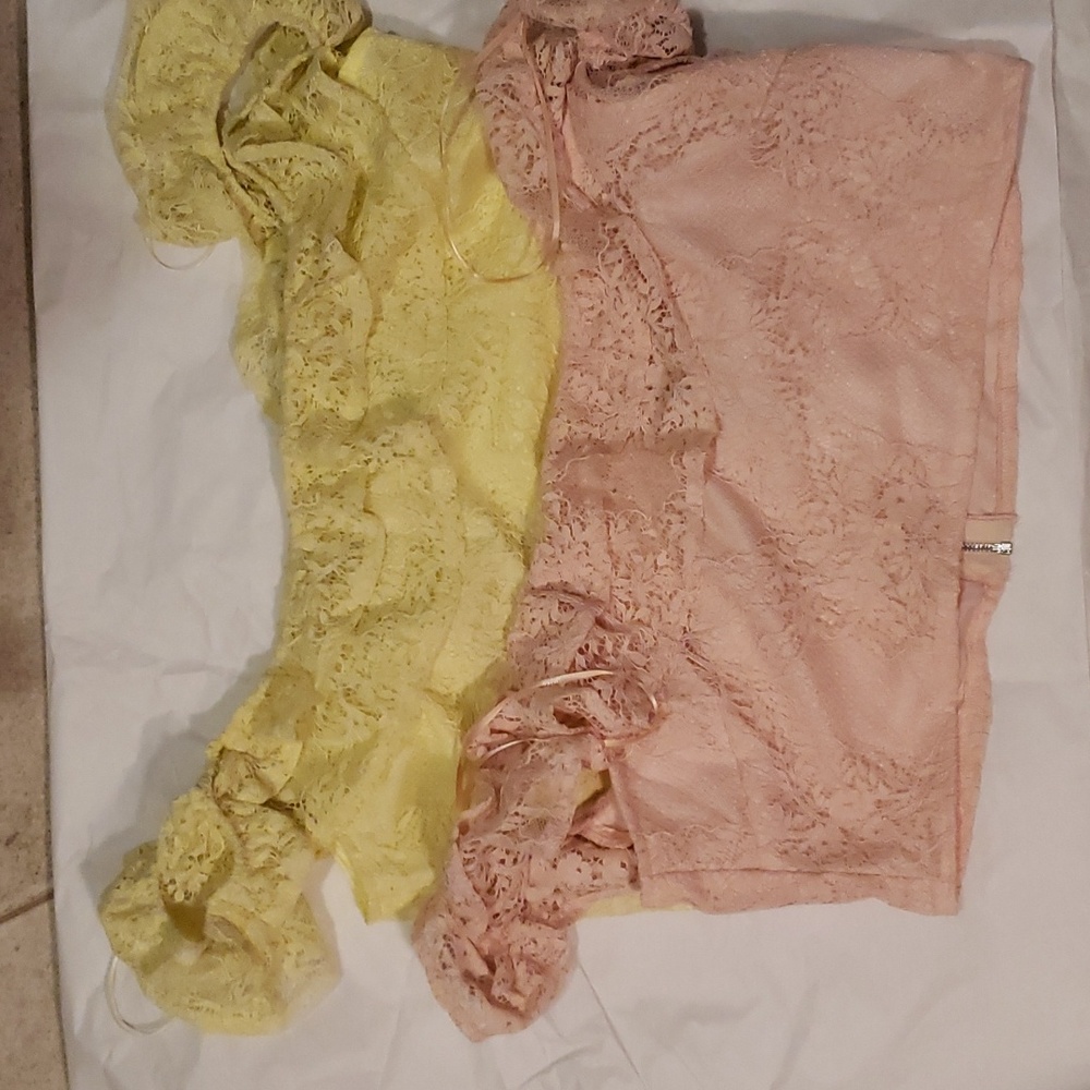 Lace off the shoulder crop tops from Discovery x2